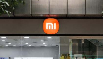 Xiaomi 18 Fold smartphone pieghevole