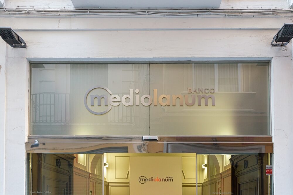 Banca Mediolanum annuncia piano di assunzione