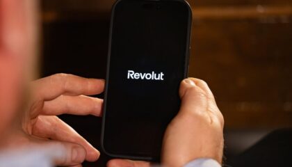 Rappresentazione del pagamento con riconoscimento facciale di Revolut