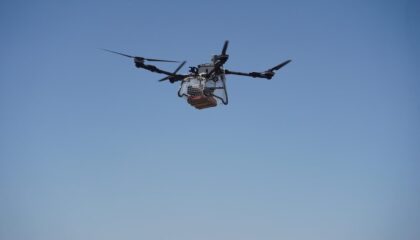 Drone cargo FB3 in azione per rifornire un rifugio alpino