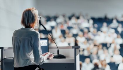 Immagine del Founder Summit 2026